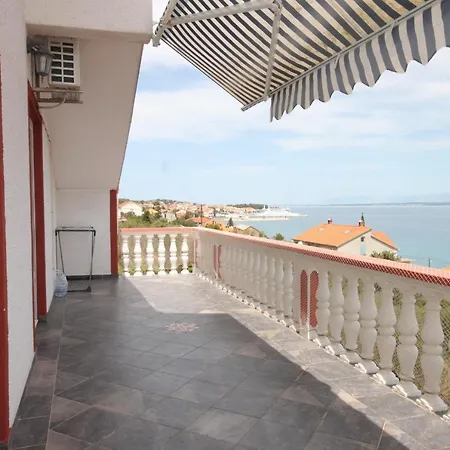 公寓 By The Sea - Ugljan - 8234 卡利