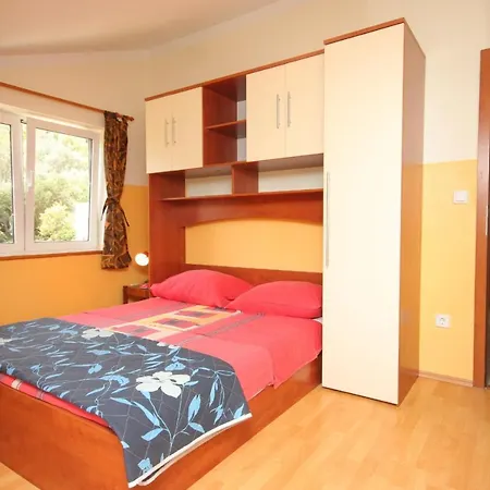 Apartments By The Sea Kali, Ugljan - 8234 Apartment *